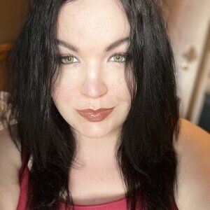 Meet your Posher, Tay